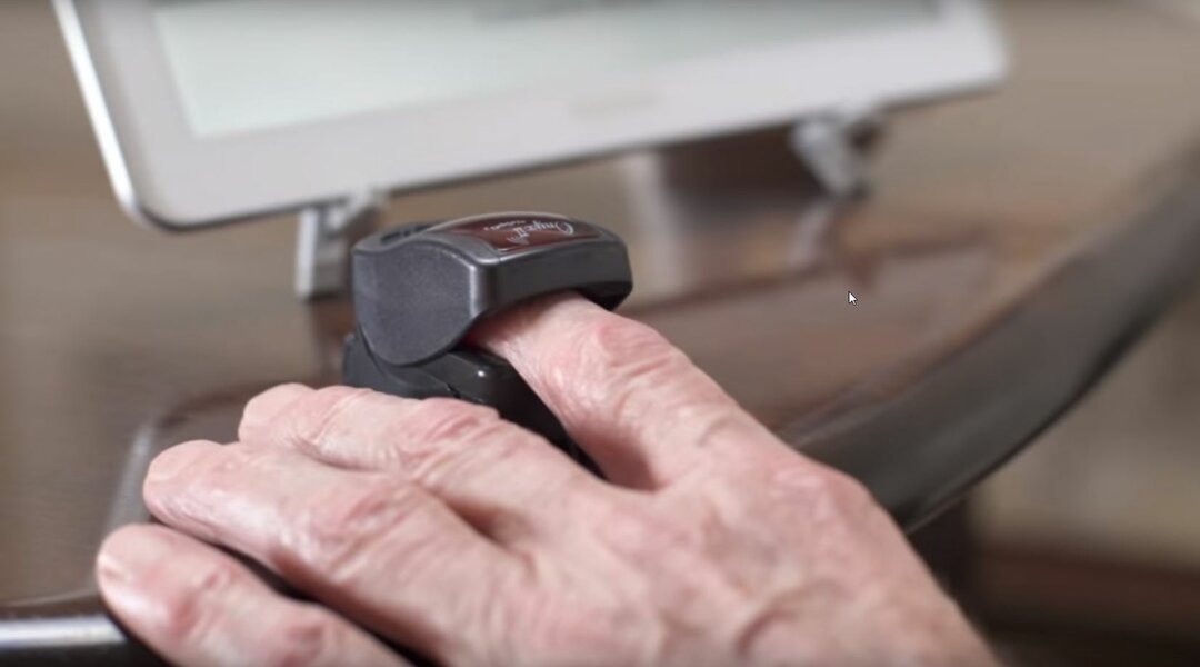 Monitorering af patient: test af puls derhjemme