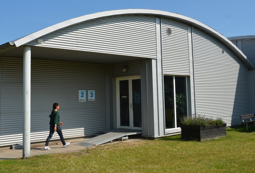 Indvandrermedicinsk Klinik ligger i Pavillion 2 på Hvidovre Hospital.