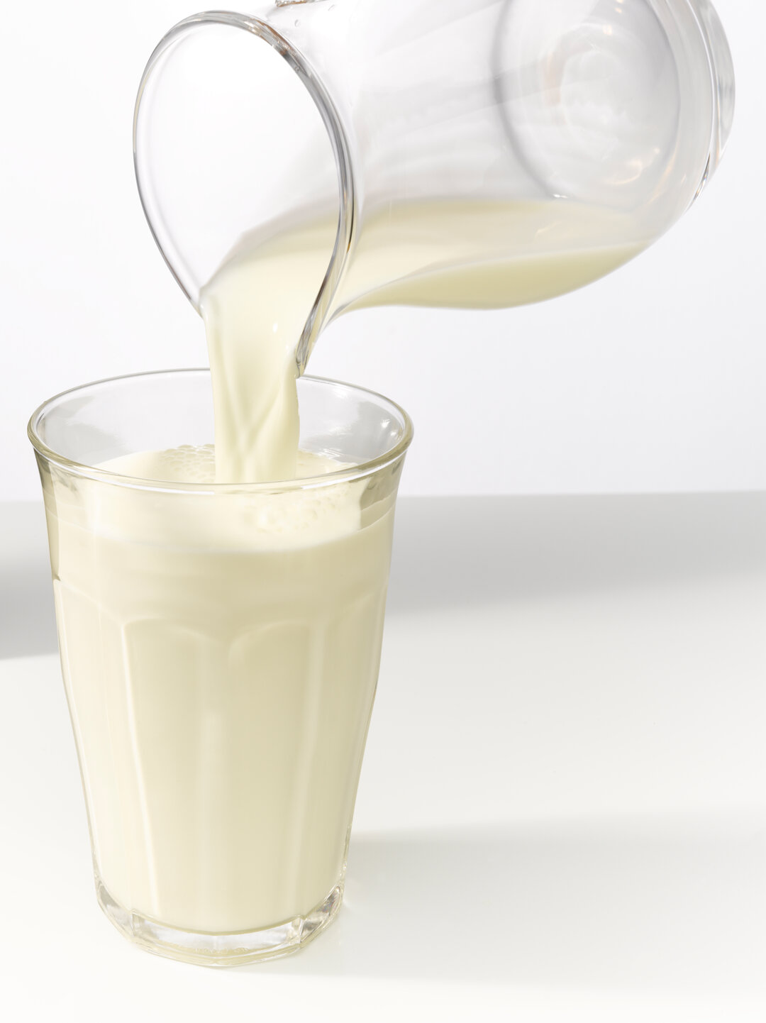 Billedet viser et glas mælk.